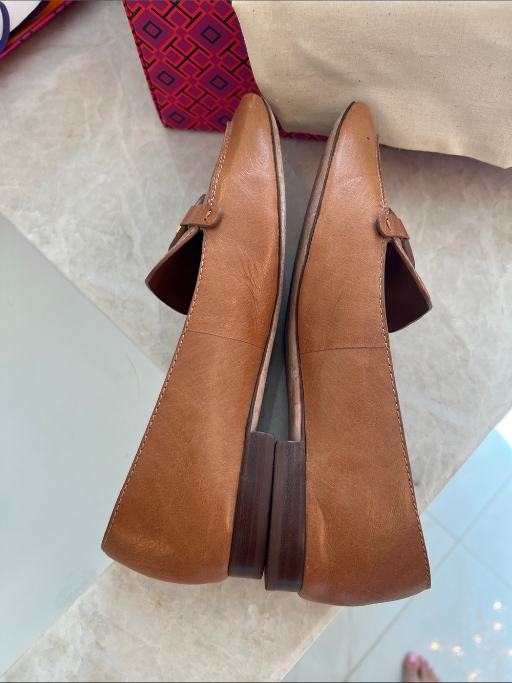 Tory Burch Tan Leather metal Miller Loafers with Gold Logo Medallion - Picture 7 of 9